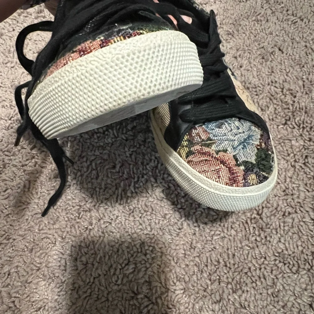 Saint Laurent tapestry flower sneakers - Picture 2 of 7